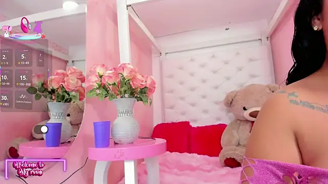 samantamilk6 online show from September 2025 06:19:01 PM