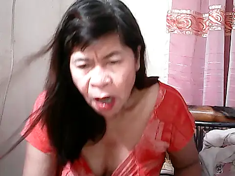 Snapshot of Hottestsexxy_Elynnn chatting on February 2026 06:48:01 PM Hottestsexxy Elynnn online show from February 2026 06:48:01 PM