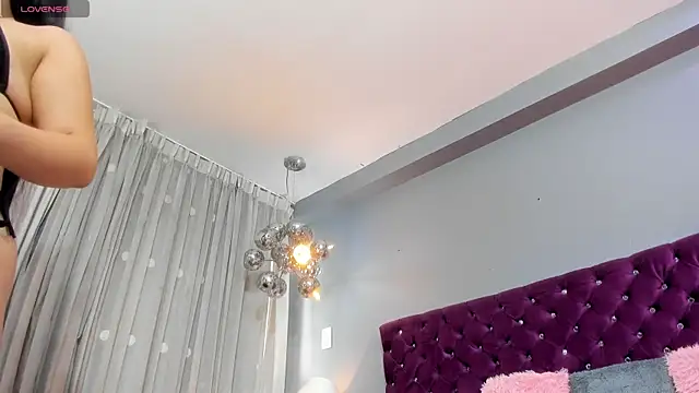 RedAngel1- online show from September 2025 01:15:01 PM