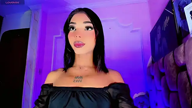 Snapshot of LADY-HOT-SEXY- chatting on July 2026 03:04:01 AM LADY-HOT-SEXY- online show from July 2026 03:04:01 AM