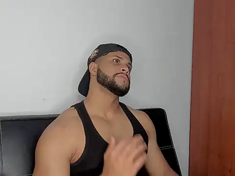 Pier Simons online show from September 2025 06:02:01 AM