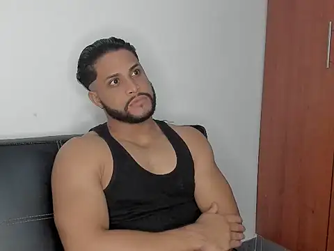 Pier Simons online show from September 2025 09:52:01 AM