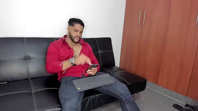 Snapshot of Pier_Simons chatting on January 2026 05:45:02 AM Pier Simons online show from January 2026 05:45:02 AM