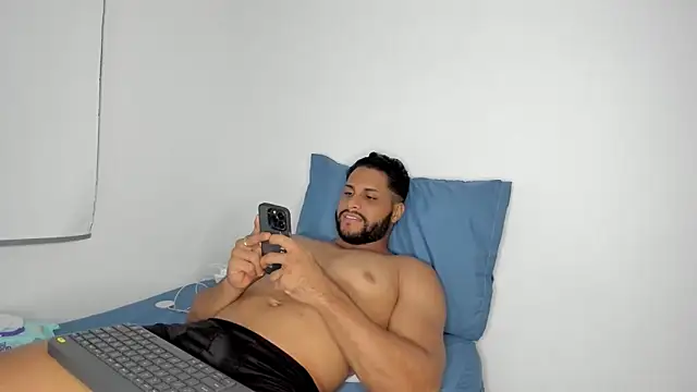 Snapshot of Pier_Simons chatting on February 2026 05:55:02 AM Pier Simons online show from February 2026 05:55:02 AM