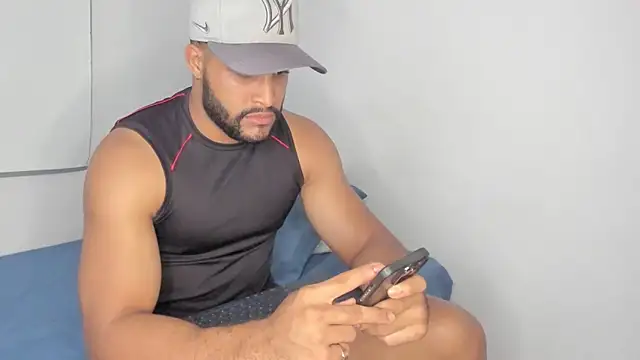 Snapshot of Pier_Simons chatting on February 2026 04:19:01 AM Pier Simons online show from February 2026 04:19:01 AM