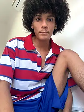 Snapshot of Max_Rain chatting on October 2025 07:35:02 PM Max Rain online show from October 2025 07:35:02 PM