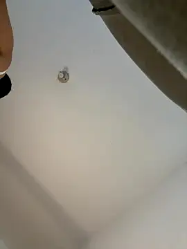 Chloe Leaozinho online show from November 2025 09:25:01 PM