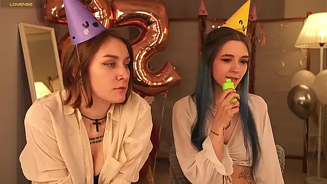 violetesa online show from November 2025 02:17:01 PM