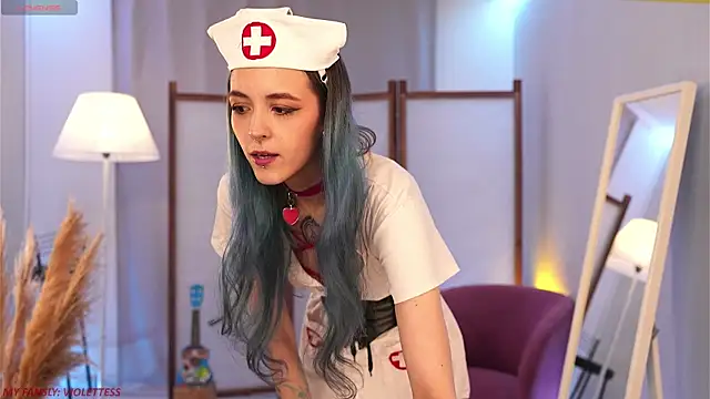 violetesa online show from November 2025 11:32:02 AM