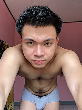 Snapshot of JerichoGutierez chatting on June 2026 04:24:01 AM JerichoGutierez online show from June 2026 04:24:01 AM