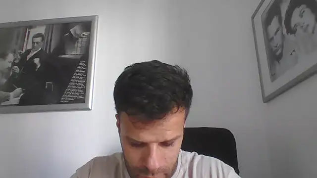 Snapshot of FROCETTO93 chatting on September 2025 01:46:02 PM FROCETTO93 online show from September 2025 01:46:02 PM