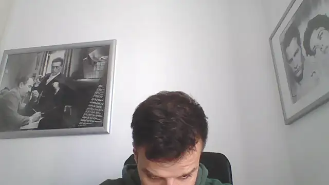 Snapshot of FROCETTO93 chatting on October 2025 12:16:01 PM FROCETTO93 online show from October 2025 12:16:01 PM