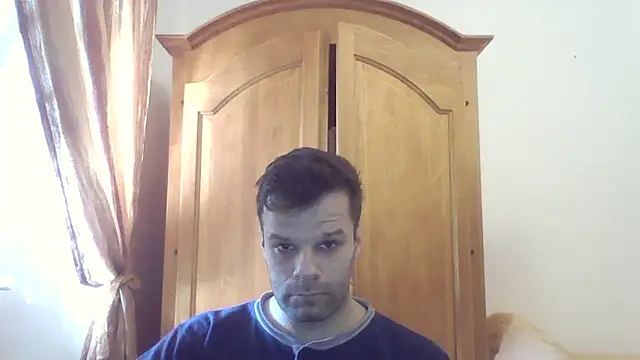 Snapshot of FROCETTO93 chatting on November 2025 09:00:02 AM FROCETTO93 online show from November 2025 09:00:02 AM