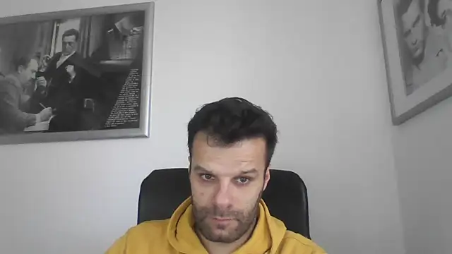 Snapshot of FROCETTO93 chatting on November 2025 02:07:02 PM FROCETTO93 online show from November 2025 02:07:02 PM