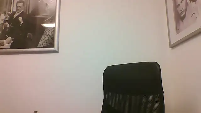 Snapshot of FROCETTO93 chatting on November 2025 02:39:02 PM FROCETTO93 online show from November 2025 02:39:02 PM