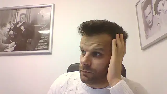 Snapshot of FROCETTO93 chatting on December 2025 05:21:02 PM FROCETTO93 online show from December 2025 05:21:02 PM