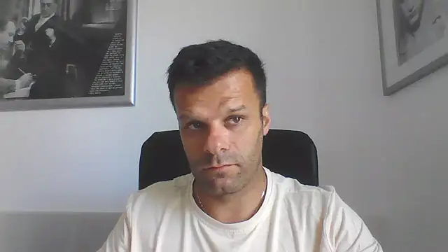 Snapshot of FROCETTO93 chatting on July 2026 07:00:01 AM FROCETTO93 online show from July 2026 07:00:01 AM