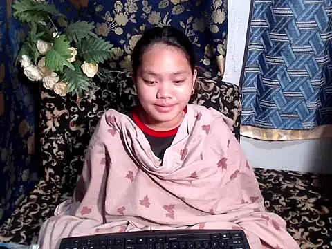 Snapshot of prettykrysgirl chatting on March 2026 12:12:01 AM prettykrysgirl online show from March 2026 12:12:01 AM