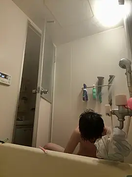 Snapshot of suzaku1229 chatting on April 2026 12:06:02 PM suzaku1229 online show from April 2026 12:06:02 PM