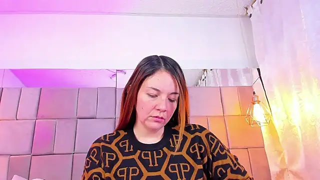 antoneella jones online show from September 2025 01:11:02 PM