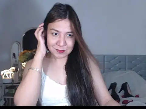 Snapshot of stellahugeX chatting on October 2025 03:54:01 PM stellahugeX online show from October 2025 03:54:01 PM