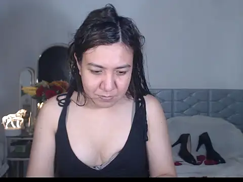 Snapshot of stellahugeX chatting on October 2025 07:58:01 AM stellahugeX online show from October 2025 07:58:01 AM