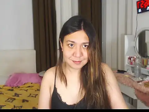 Snapshot of stellahugeX chatting on April 2026 05:30:01 PM stellahugeX online show from April 2026 05:30:01 PM