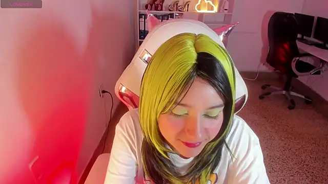 Molly sweetlove online show from November 2025 06:29:01 PM