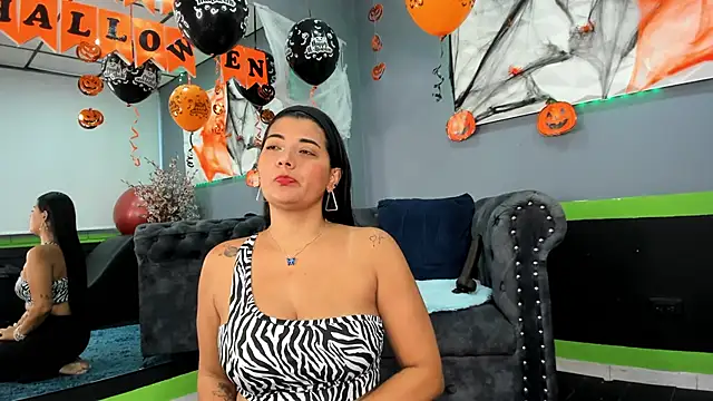 Snapshot of SailonTeen chatting on October 2025 03:57:02 PM SailonTeen online show from October 2025 03:57:02 PM