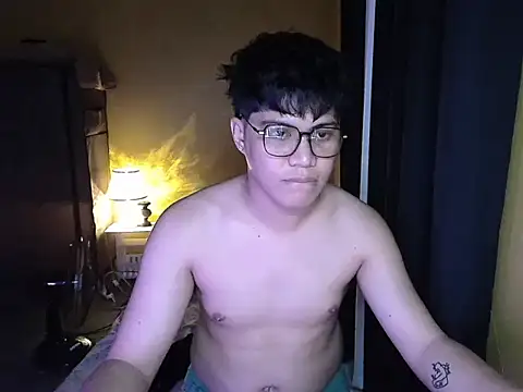 Lowel Smith online show from September 2025 02:40:02 PM