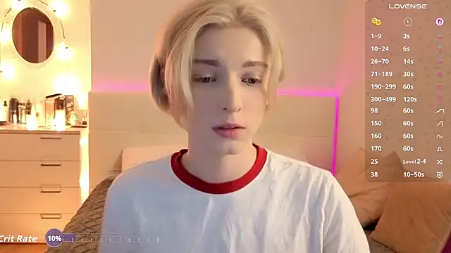 Snapshot of fiachand chatting on April 2026 01:01:01 PM fiachand online show from April 2026 01:01:01 PM