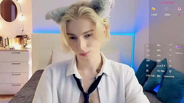 Snapshot of fiachand chatting on April 2026 12:20:02 PM fiachand online show from April 2026 12:20:02 PM