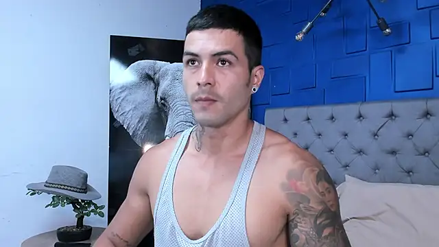 Snapshot of andres-clark92 chatting on September 2025 06:10:02 PM andres-clark92 online show from September 2025 06:10:02 PM