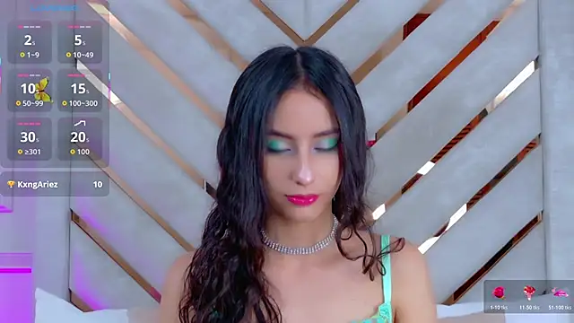 Snapshot of Sarah-Grace chatting on November 2025 02:54:01 AM Sarah-Grace online show from November 2025 02:54:01 AM