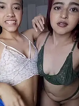 Snapshot of nea-dulce chatting on October 2025 05:32:02 AM nea-dulce online show from October 2025 05:32:02 AM