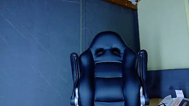 Snapshot of ALANNFERRER chatting on March 2026 10:26:02 AM ALANNFERRER online show from March 2026 10:26:02 AM