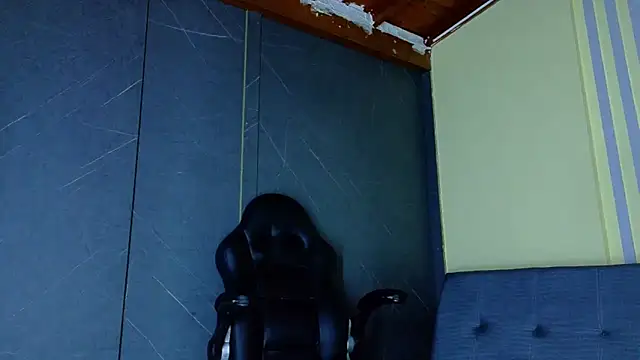 Snapshot of ALANNFERRER chatting on March 2026 10:15:02 AM ALANNFERRER online show from March 2026 10:15:02 AM