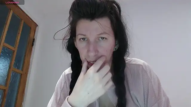 Snapshot of RosieHayes chatting on March 2026 11:15:01 AM RosieHayes online show from March 2026 11:15:01 AM