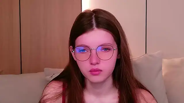 Snapshot of Gaby_Essen chatting on April 2026 08:58:01 PM Gaby Essen online show from April 2026 08:58:01 PM