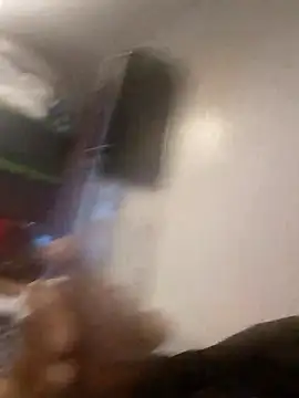 Snapshot of Hungwell1515 chatting on January 2026 01:48:02 PM Hungwell1515 online show from January 2026 01:48:02 PM