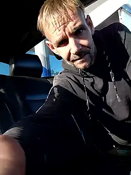 Snapshot of Hungwell1515 chatting on February 2026 01:22:02 PM Hungwell1515 online show from February 2026 01:22:02 PM