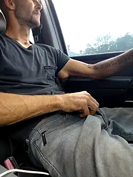 Snapshot of Hungwell1515 chatting on February 2026 01:56:02 PM Hungwell1515 online show from February 2026 01:56:02 PM