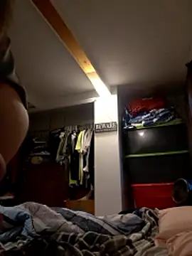 Snapshot of Hungwell1515 chatting on March 2026 12:34:01 PM Hungwell1515 online show from March 2026 12:34:01 PM