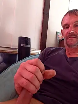 Snapshot of Hungwell1515 chatting on April 2026 01:23:01 PM Hungwell1515 online show from April 2026 01:23:01 PM