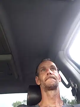 Hungwell1515 online show from July 2026 11:31:02 AM