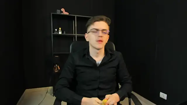 FelixStarkk online show from May 2026 04:50:02 AM