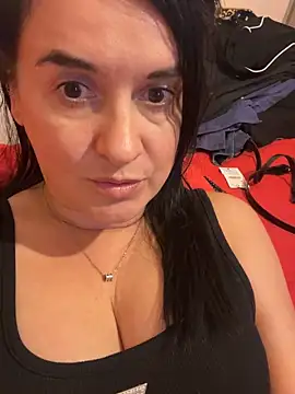 Snapshot of TriumphLove chatting on September 2025 10:08:01 AM TriumphLove online show from September 2025 10:08:01 AM