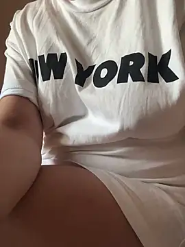 Snapshot of TriumphLove chatting on September 2025 06:52:02 AM TriumphLove online show from September 2025 06:52:02 AM