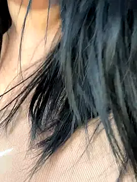 Snapshot of TriumphLove chatting on November 2025 09:52:02 AM TriumphLove online show from November 2025 09:52:02 AM