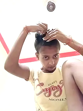 Saniye-143 online show from September 2025 02:57:01 AM